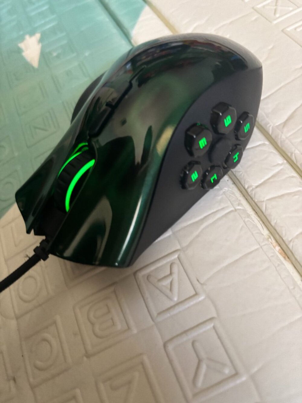 Rare Razer Naga Hex Green MOBA Wired Gaming Mouse RZ01-0075